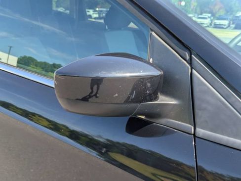 Used 2019 Ford Escape SE FWD image 12