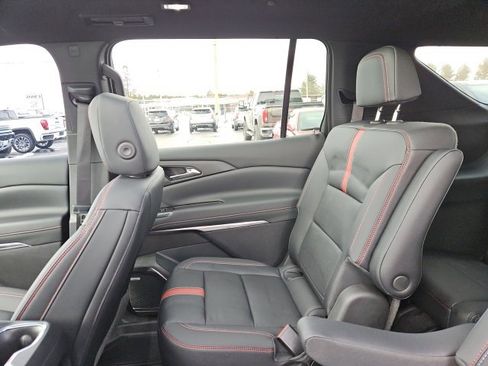 Certified 2024 Chevrolet Traverse RS w/ LPO, Floor Liner Package image 20