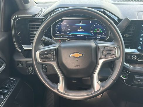 Used 2025 Chevrolet Silverado 1500 LT RWD image 24