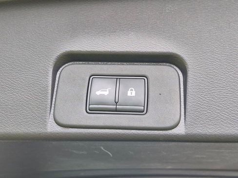 Used 2023 Nissan Rogue SV w/ SV Premium B Package AWD/4WD image 32