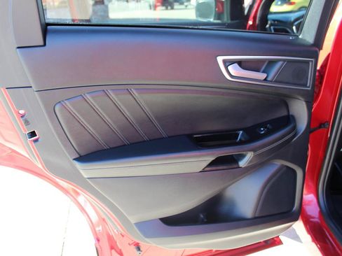 Used 2020 Ford Edge ST w/ Equipment Group 401A AWD/4WD image 21