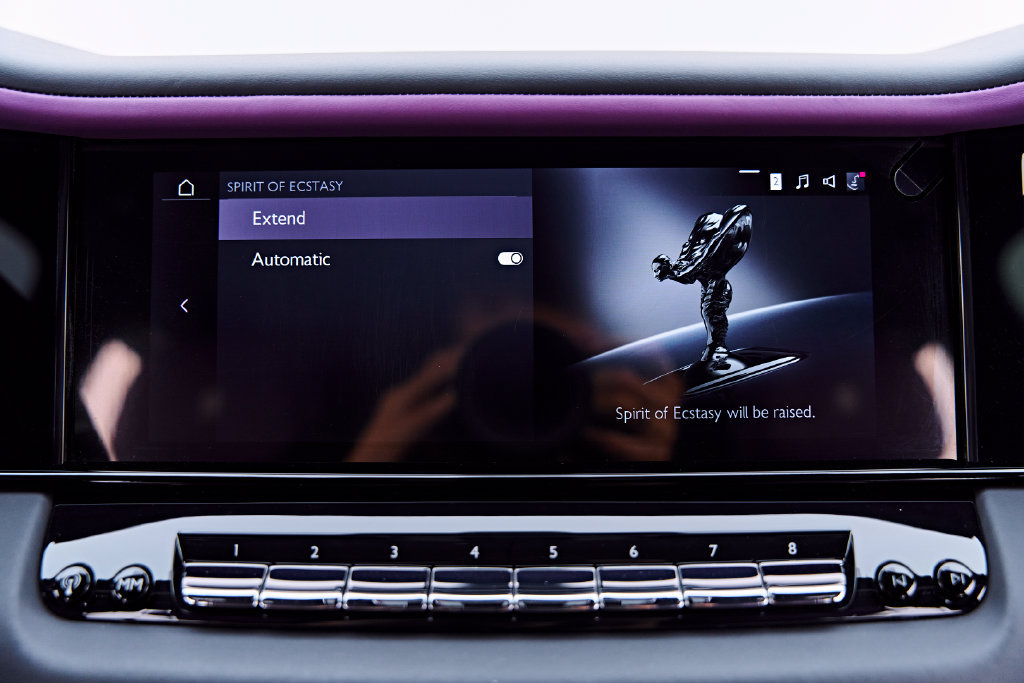 Used 2025 Rolls-Royce Cullinan Black Badge AWD/4WD image 88