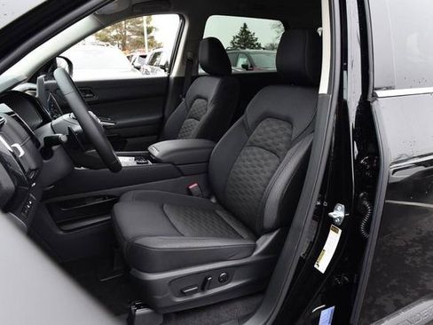 New 2026 Nissan Pathfinder SV image 20