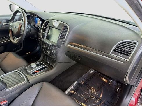 Used 2019 Chrysler 300 Touring w/ Sport Appearance Package RWD image 25