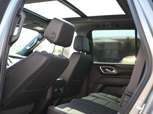 Used 2024 Chevrolet Tahoe LT w/ LT Signature Plus Package image 11