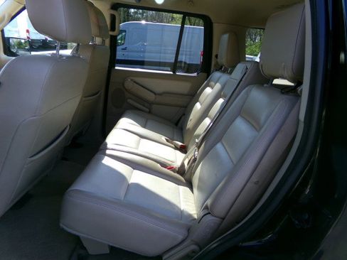 Used 2006 Ford Explorer Limited image 15