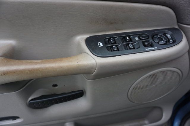 Used 2003 Dodge Ram 1500 Truck SLT RWD image 28