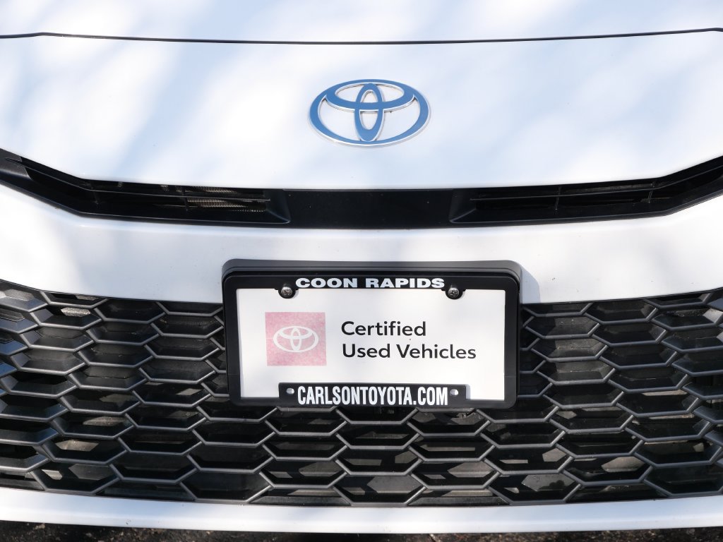 Certified 2025 Toyota Camry SE FWD image 9