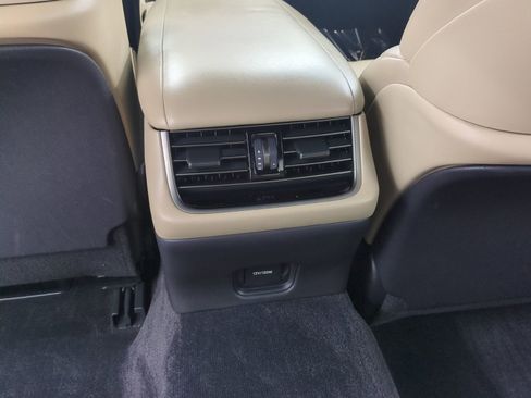 Used 2023 Lexus LS 500 w/ Interior Upgrade Package RWD image 19