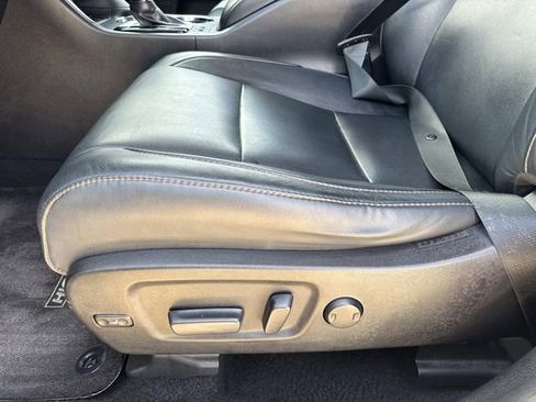Used 2017 Toyota Highlander XLE FWD image 28