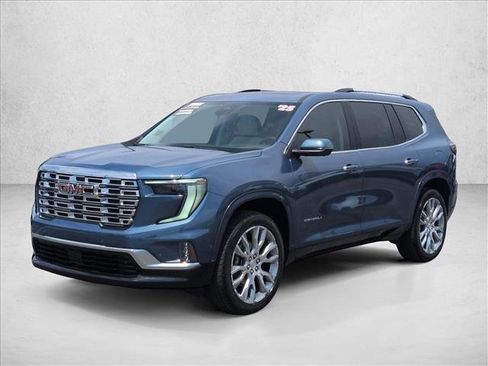 Used 2025 GMC Acadia Denali w/ Super Cruise Package FWD image 4