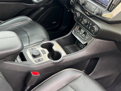 Used 2020 GMC Terrain Denali w/ Denali Premium Package image 13