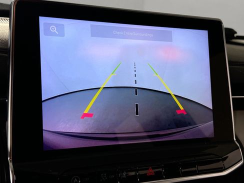 Used 2022 Jeep Compass Limited image 13