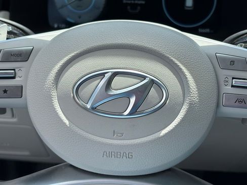 Used 2023 Hyundai Palisade Calligraphy image 31