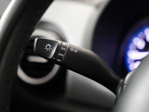 Used 2018 Hyundai Kona SEL image 14