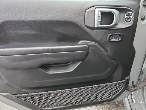 Used 2023 Jeep Gladiator Rubicon w/ LED Lighting Group image 15