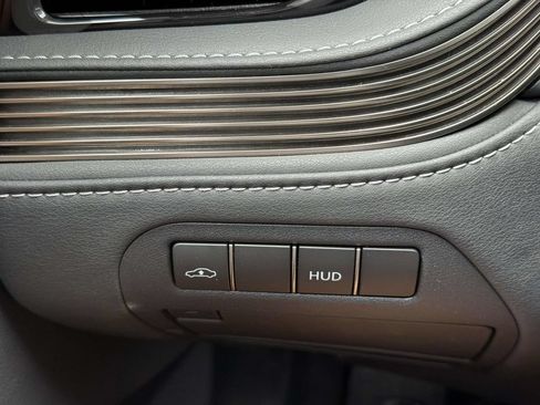 Used 2023 Lexus LS 500 AWD w/ Luxury Package image 23