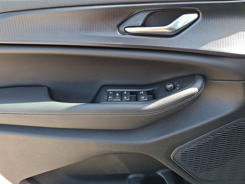 Certified 2023 Jeep Grand Cherokee Altitude image 12