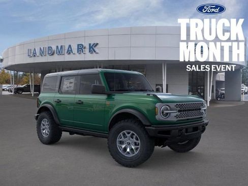 New 2025 Ford Bronco Badlands image 7