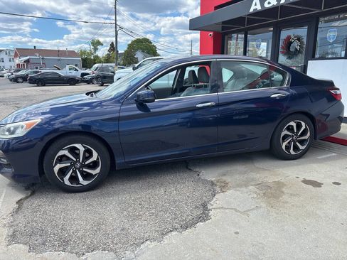 Used 2017 Honda Accord EX-L image 6