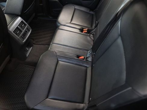 Used 2018 Volkswagen Atlas SE FWD image 13