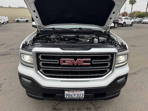 Used 2018 GMC Sierra 1500 SLE w/ SLE Value Package image 41