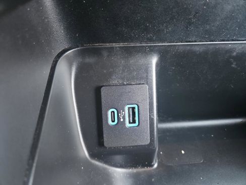 Used 2023 Ford F150 XLT w/ XTR Package image 21