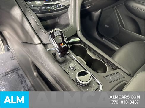 Used 2023 Cadillac XT5 Sportv image 37