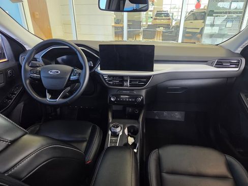 Used 2024 Ford Escape Platinum AWD/4WD image 32