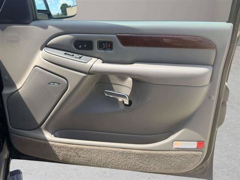 Used 2006 Cadillac Escalade AWD image 33