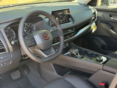 New 2026 Nissan Rogue Rock Creek image 9