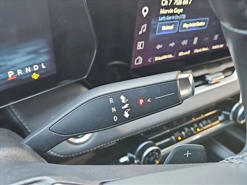 Used 2025 Chevrolet Equinox LT AWD/4WD image 12
