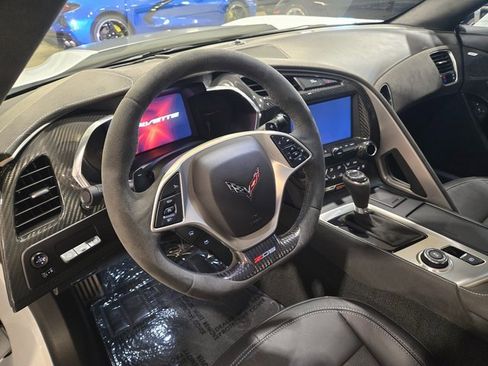Used 2017 Chevrolet Corvette Z06 image 12