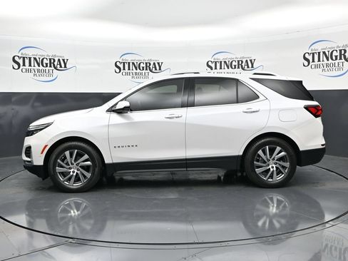 Used 2023 Chevrolet Equinox Premier FWD image 4