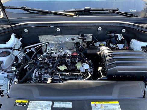 Used 2024 Volkswagen Atlas SE image 36