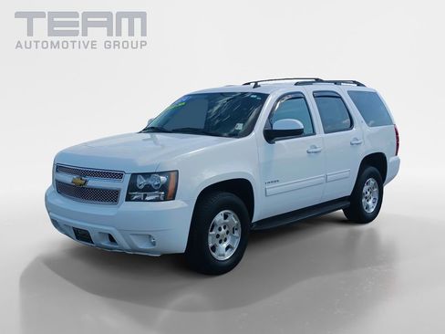 Used 2014 Chevrolet Tahoe LT w/ Luxury Package image 3