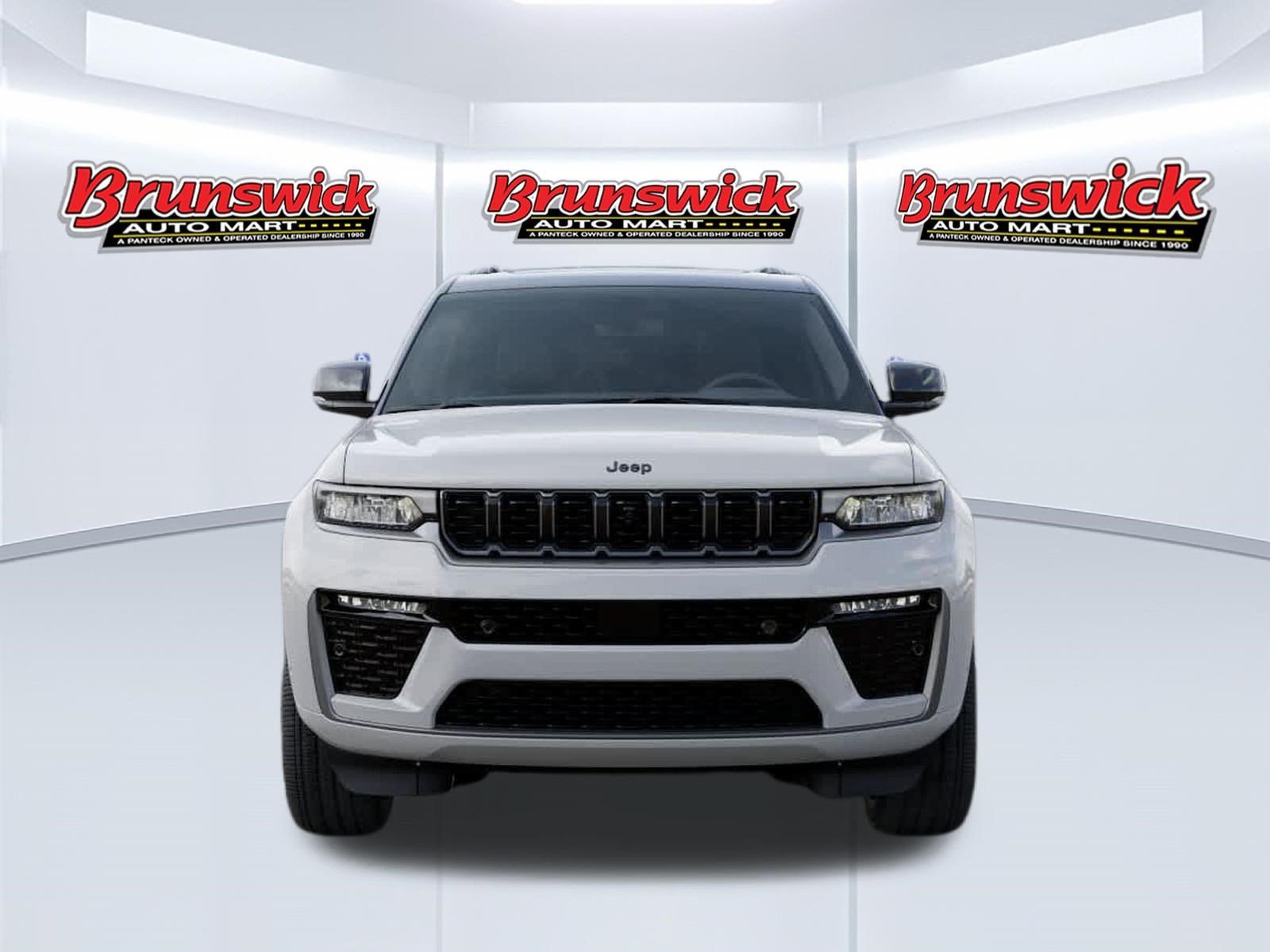 New 2026 Jeep Grand Cherokee Summit w/ Obsidian Package AWD/4WD image 6