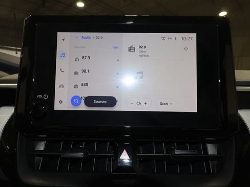 Used 2024 Toyota Corolla LE image 11