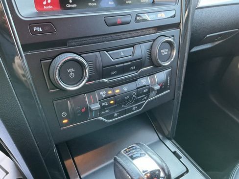 Used 2017 Ford Explorer XLT w/ Equipment Group 202A image 22