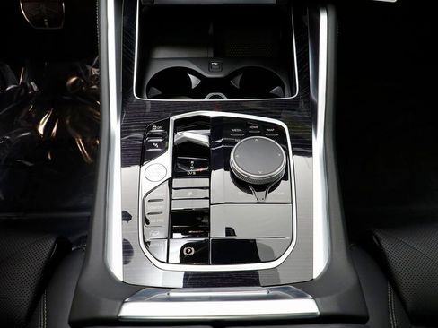 New 2026 BMW X6 xDrive40i image 13