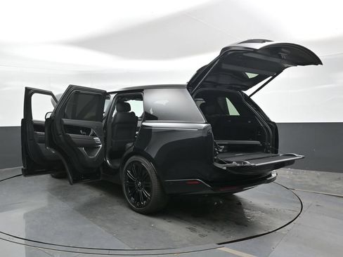 Used 2025 Land Rover Range Rover SE AWD/4WD image 51