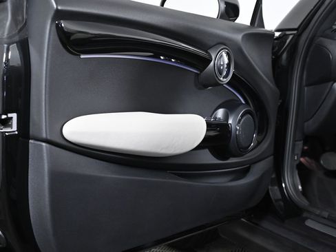 Certified 2023 MINI Cooper S image 27