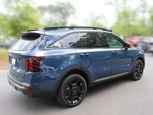 Certified 2024 Kia Sorento X-Line EX AWD/4WD image 10