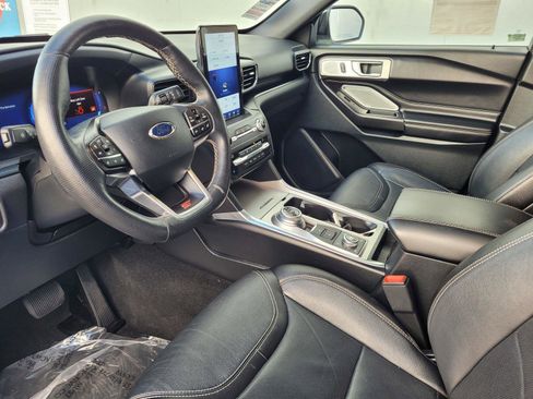 Used 2020 Ford Explorer ST w/ ST Street Pack AWD/4WD image 13