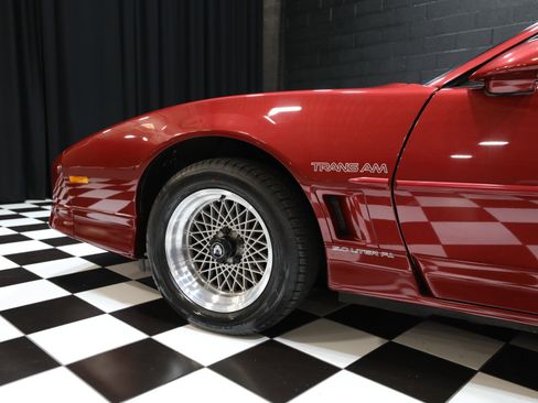Used 1990 Pontiac Firebird Trans Am RWD image 39