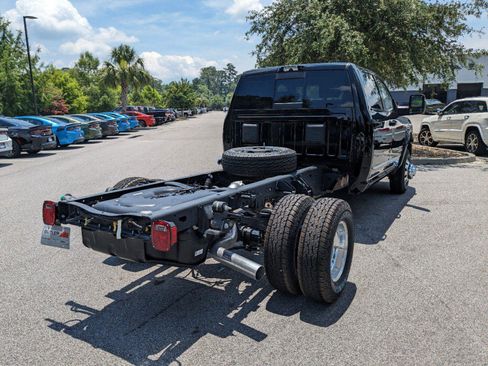 New 2024 RAM 3500 Limited image 6