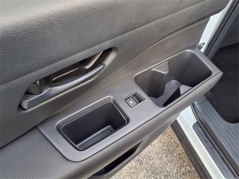 Certified 2024 Nissan Pathfinder SV image 21