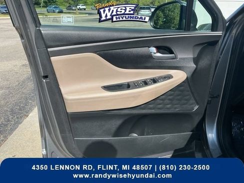 Used 2020 Hyundai Santa Fe SE AWD/4WD image 14