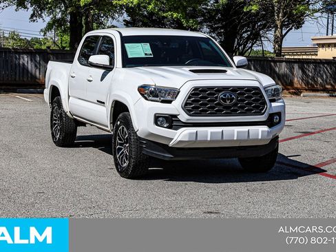 Used 2020 Toyota Tacoma TRD Sport AWD/4WD image 6