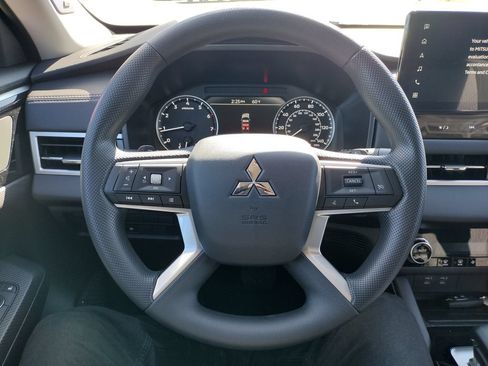 New 2026 Mitsubishi Outlander ES AWD/4WD image 6